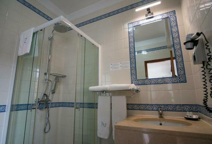 غرفة قياسية, Vitória