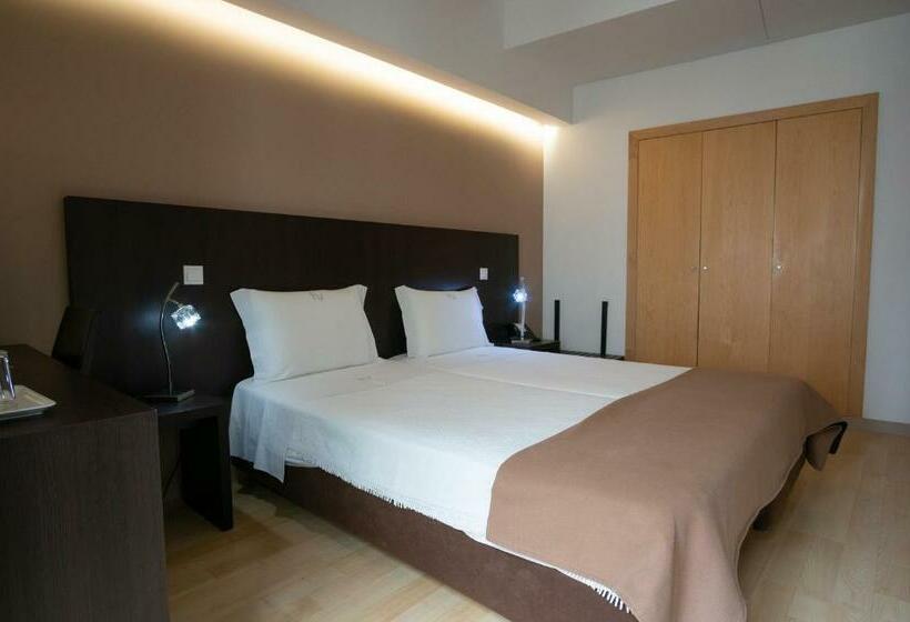 غرفة قياسية, Vitória