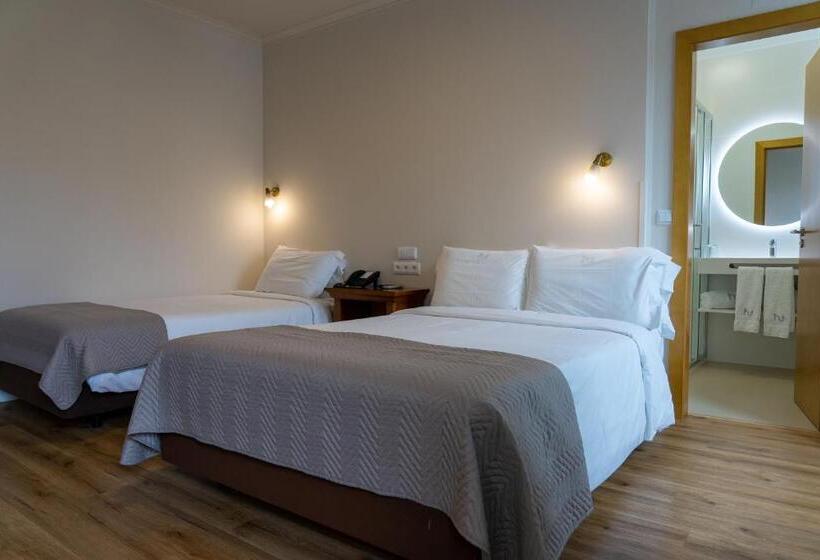 غرفة قياسية ثلاثية, Vitória