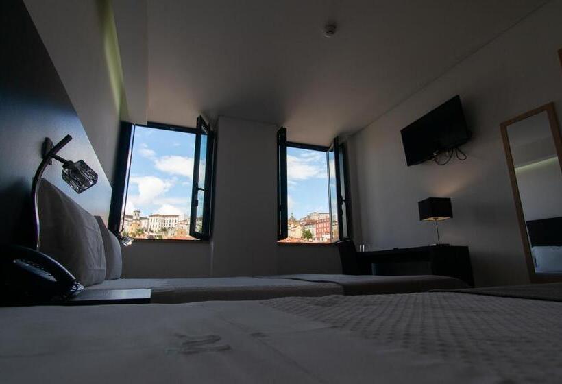 غرفة قياسية ثلاثية, Vitória