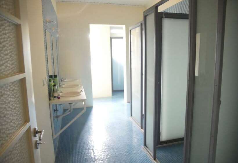 اتاق استاندارد چهارنفره با سرویس بهداشتی مشترک, Santiago 31 Hostel