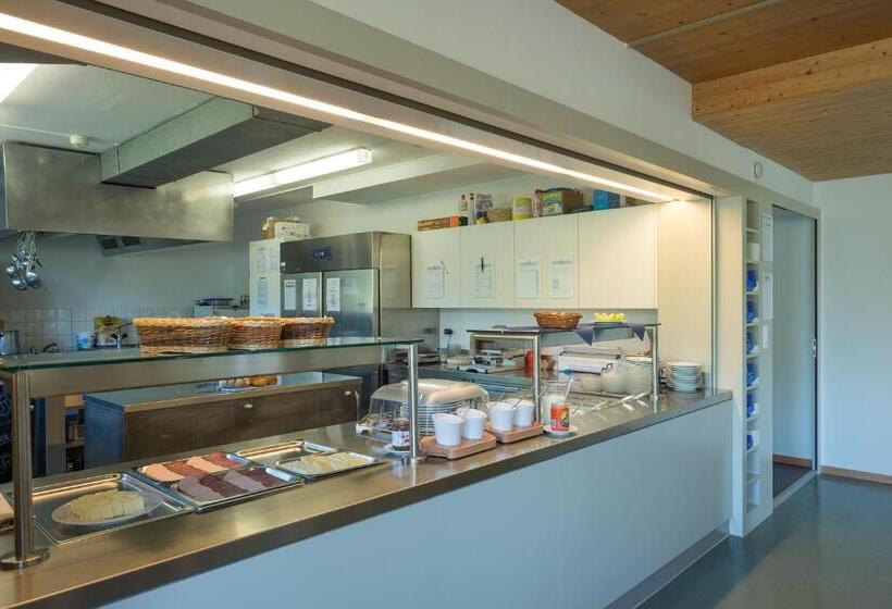 스탠다드 룸 공동 욕실, Stein Am Rhein Youth Hostel