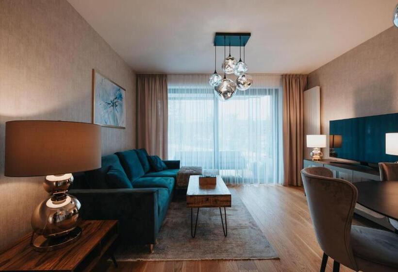 带1个卧室的带阳台的公寓, Molo Lipno Residence