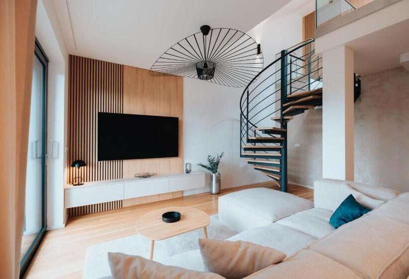 带1个卧室的豪华公寓, Molo Lipno Residence