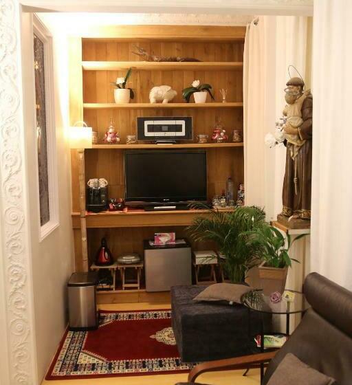 آپارتمان یک خوابه با دری مشترک که هال را جدا می کند., Antonius Bed And Breakfast