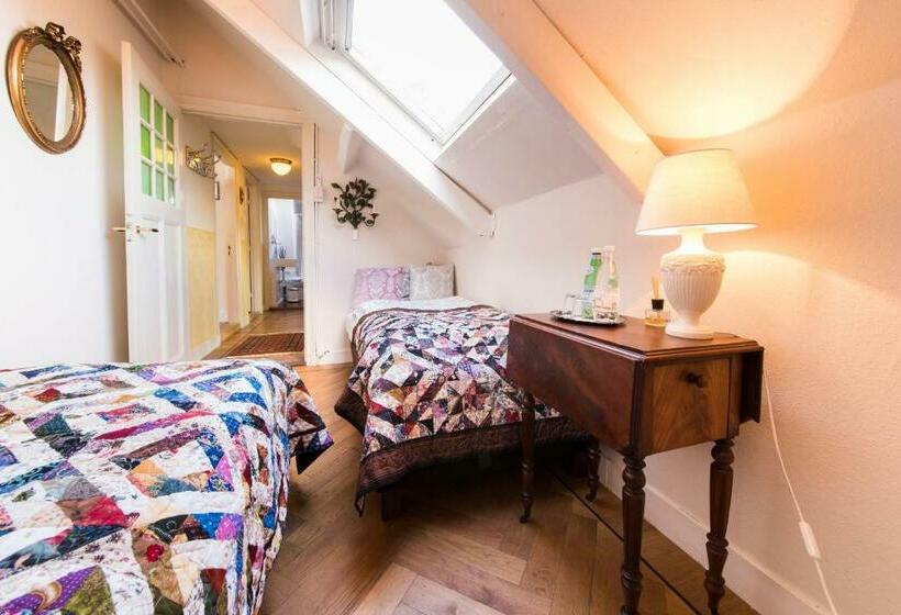 اتاق استاندارد, B&b De Schiedamse Suites