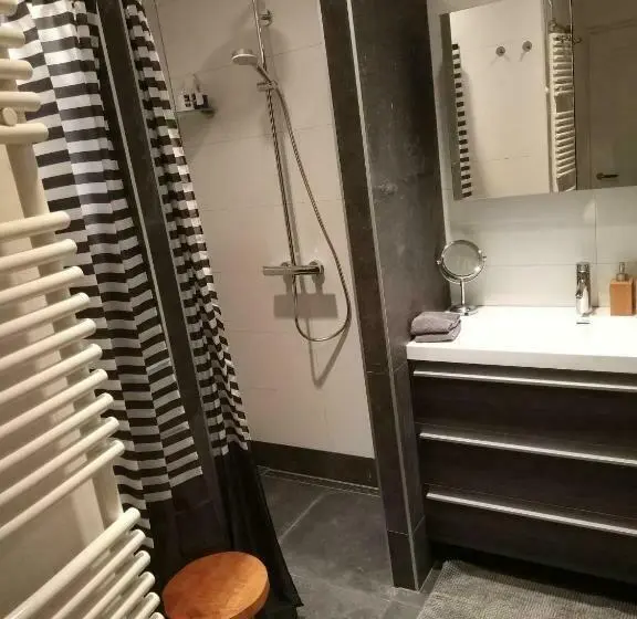 ガーデンビュースーペリアールーム, B&b Hoofddorp