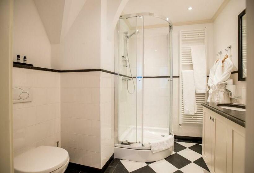 غرفة ديلوكس, Kasteel De Wittenburg