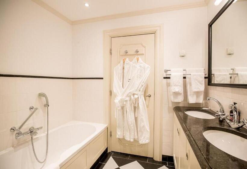 غرفة سوبيريور, Kasteel De Wittenburg