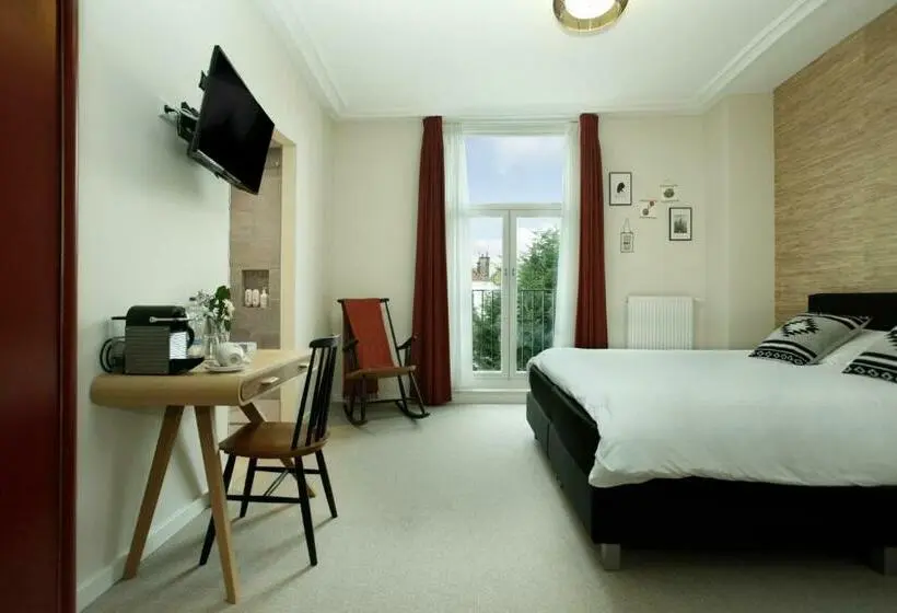 Deluxe Room, La Paulowna Boutique