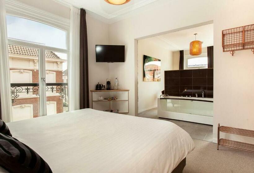 Executive Suite, La Paulowna Boutique