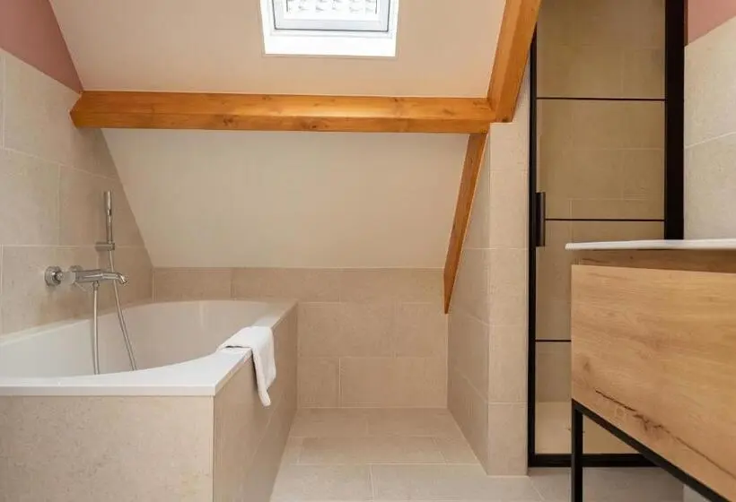 1 Bedroom Apartment, La Paulowna Boutique