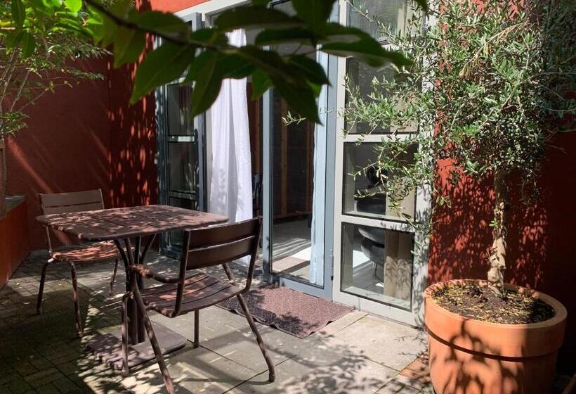 标准间带露台, Zocher6 Bnb A Monumental Town House In The City Center