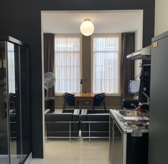 豪华工作室, Zocher6 Bnb A Monumental Town House In The City Center