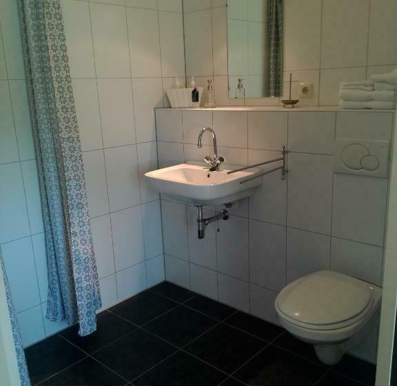 침실 1개 아파트, Bed & Breakfast Uiterburen