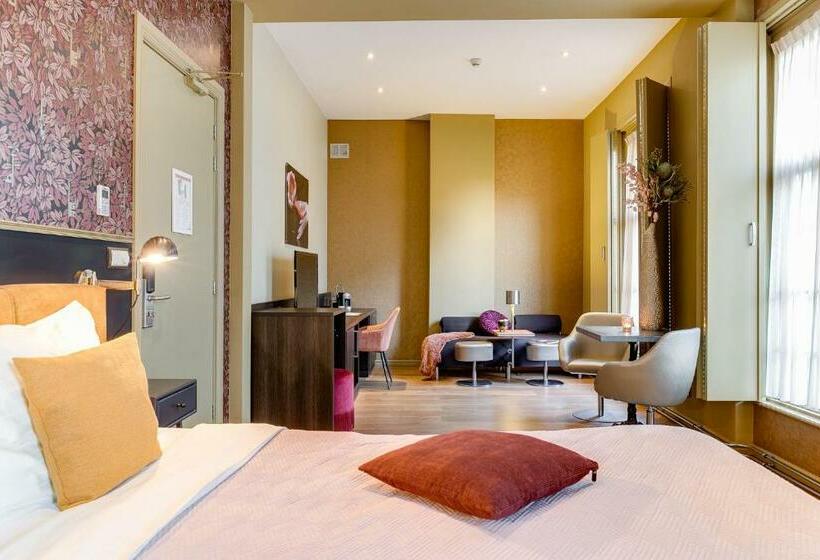 جناح إدارى, Brasss Hotel Suites