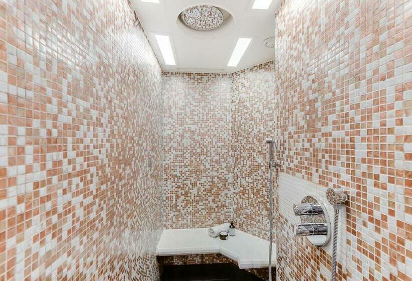 جناح ديلوكس, Brasss Hotel Suites