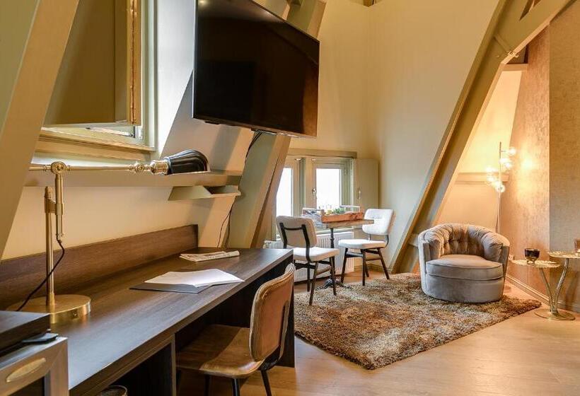 جناح إدارى, Brasss Hotel Suites