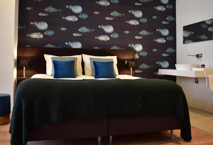 이그제큐티브 스위트, Brasss Hotel Suites