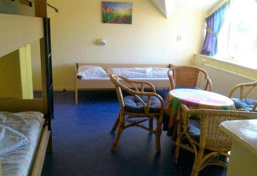 스탠다드 4인룸 2층침대 구비, Hostel Herberg De Esborg Scheemda