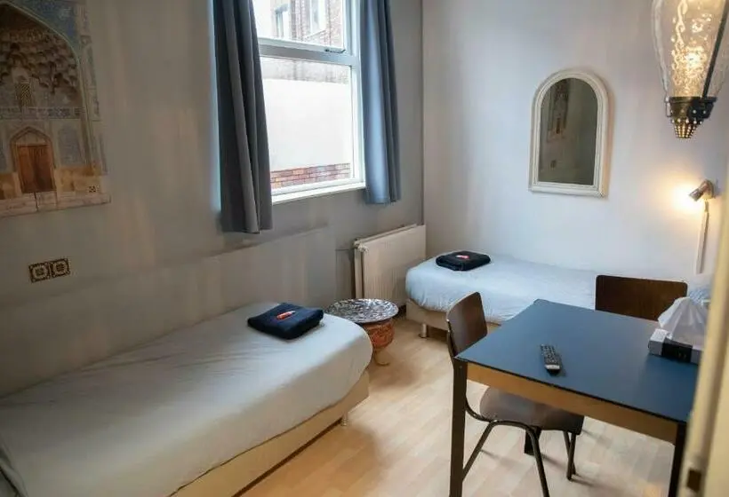 Chambre Standard, Simplon Hostel
