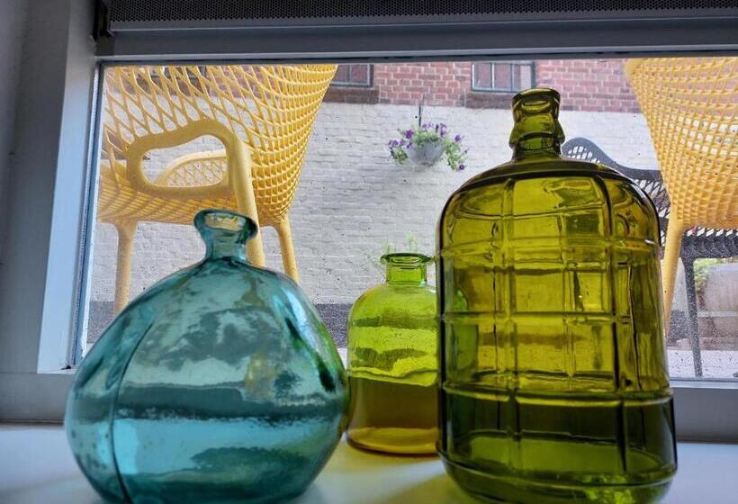 דירת חדר, Simplon Hostel