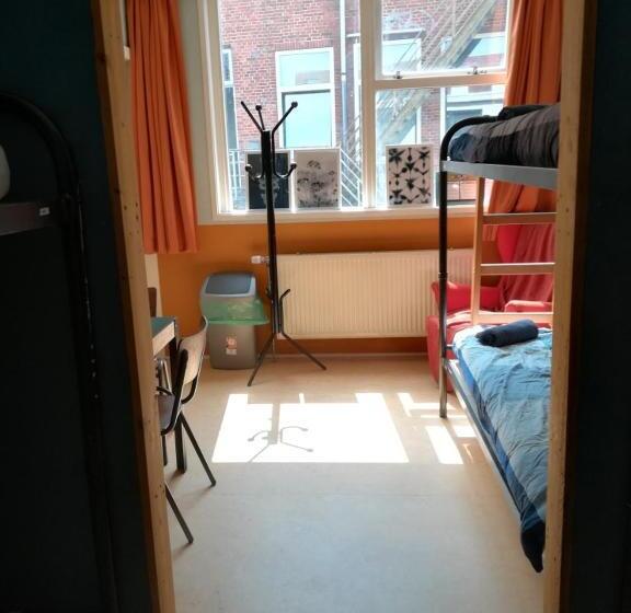 מיטה בחדר משותף, Simplon Hostel