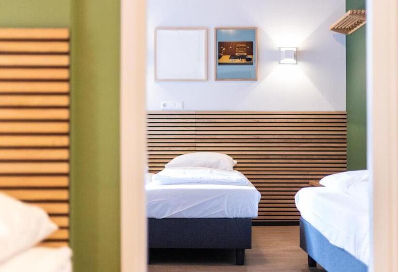 اتاق استاندارد, Weber Hotel 117