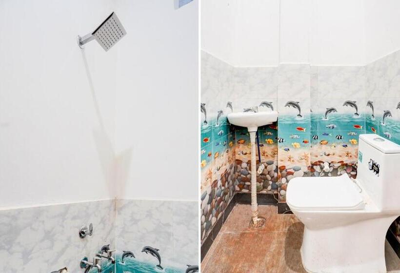 三人经典房间, Oyo Royal Residency