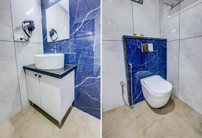 Superior Room, Fabhotel The South Square   Nr Suguna Hospital