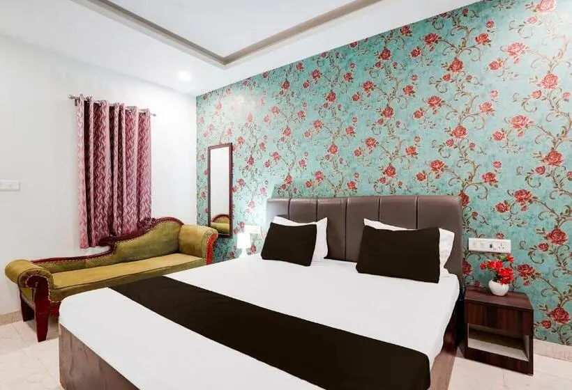 トリプルクラシックルーム, Oyo Flagship Alankrita Resort