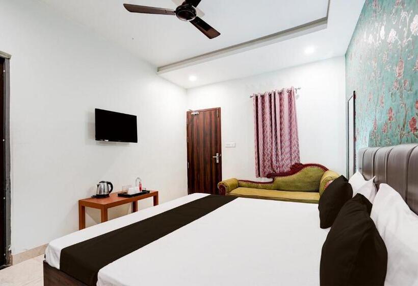Трехместный Номер Классика, Oyo Flagship Alankrita Resort
