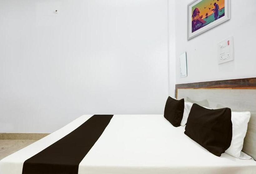 トリプルクラシックルーム, Oyo Star