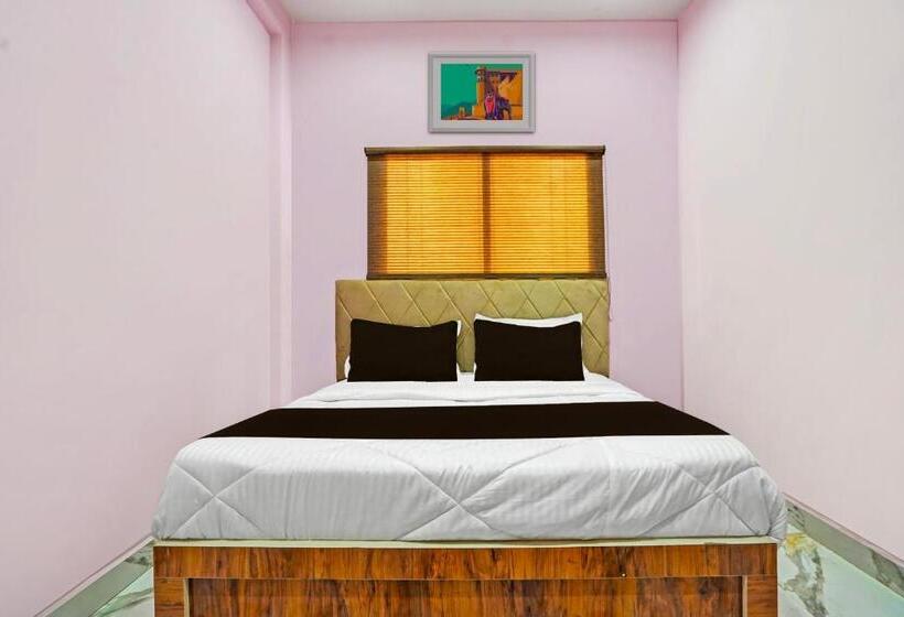 اتاق کلاسیک سه تخته, Oyo The Orchid