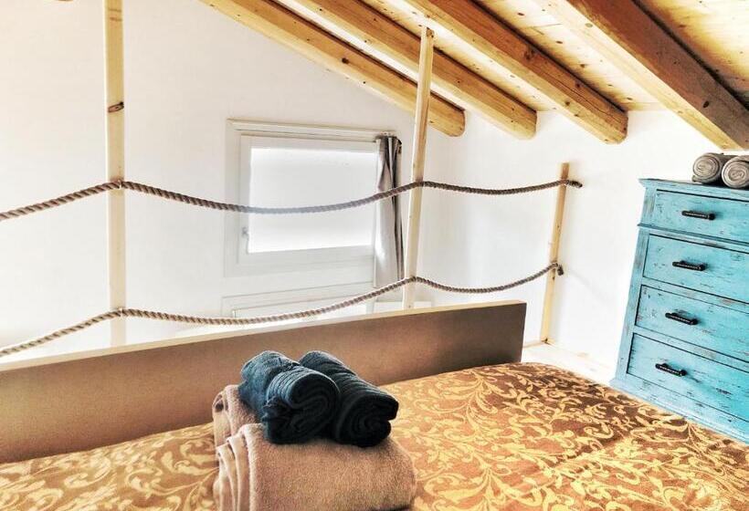 חדר סטנדרט נוף לאגם, Casa Barteèi