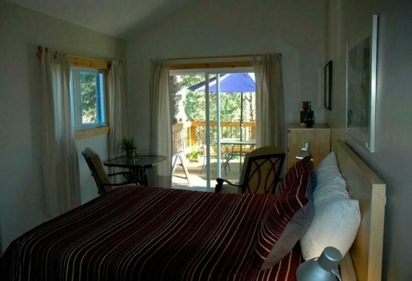 标准间带阳台, Gîte Au Pied Du Courant De Gilbert Desjardins