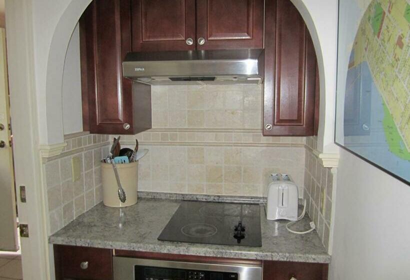 Люкс, Heathergate Cottage And Suites