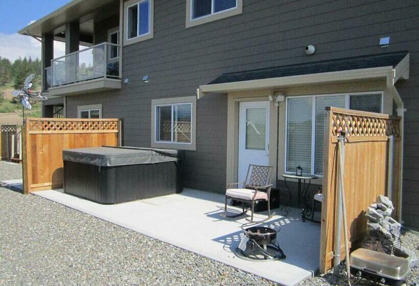 اتاق لوکس, Winedownhere Lic. 75806