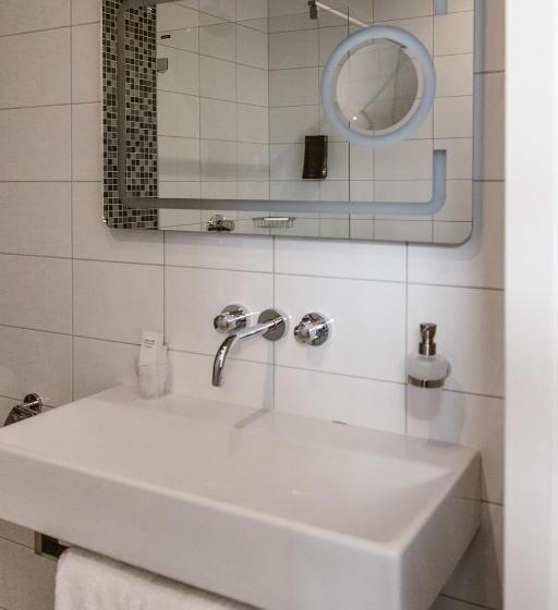 חדר משפחתי, Amerika