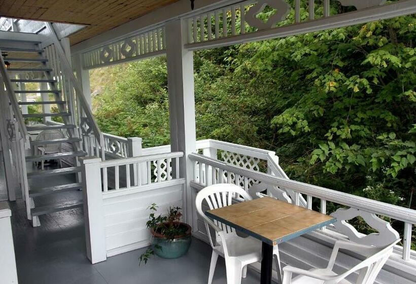 单人经济间, Auberge Des Cévennes