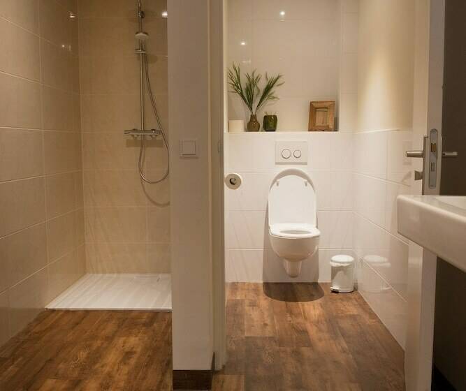 اتاق راحتی, Jo Van Den Bosch