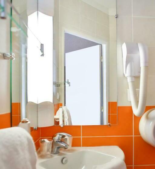 シングルデラックスルーム, Le Port De Decize