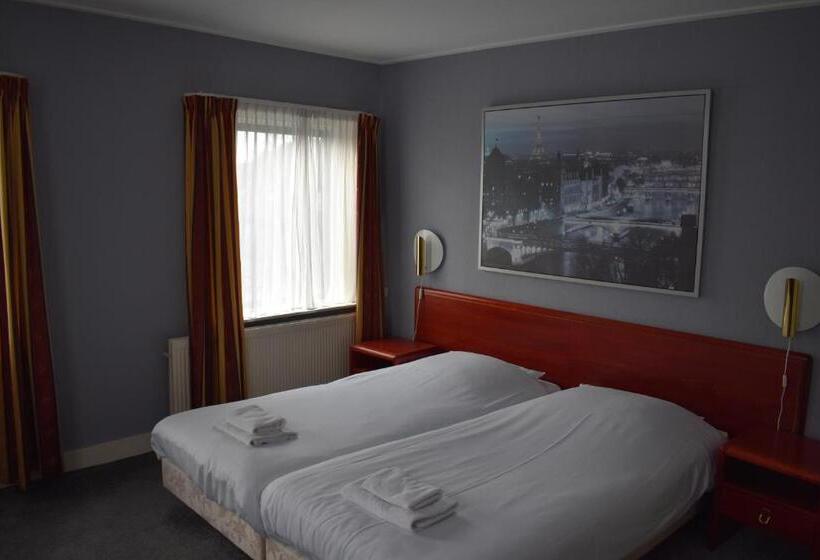 חדר סטנדרט, Schimmel