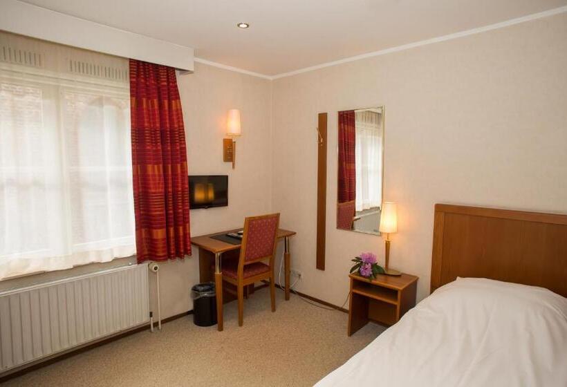 シングルベーシックルーム, Landhotel De Hoofdige Boer