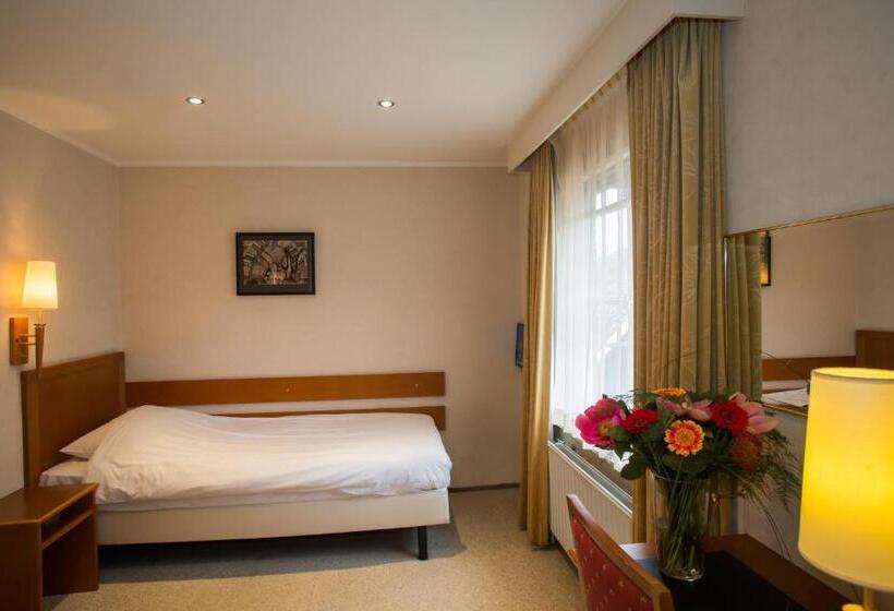 シングルベーシックルーム, Landhotel De Hoofdige Boer