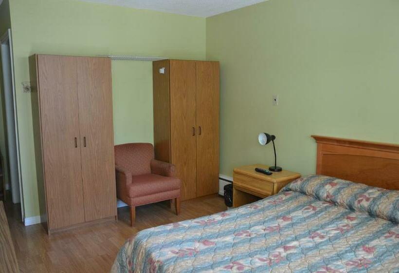 Номер Стандарт, Coachman Inn