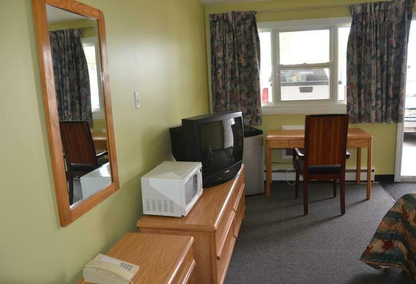 غرفة قياسية, Coachman Inn