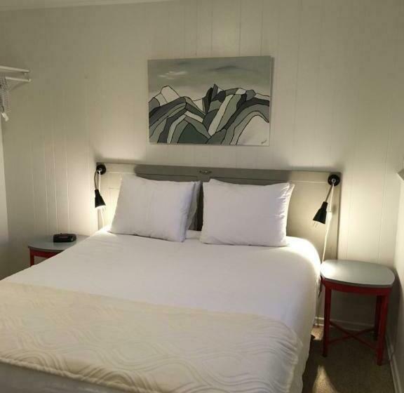 סוויטה, Pinewood Inn