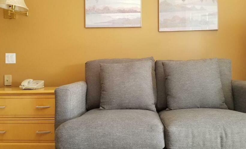 חדר משפחתי, Tara Vista Inn