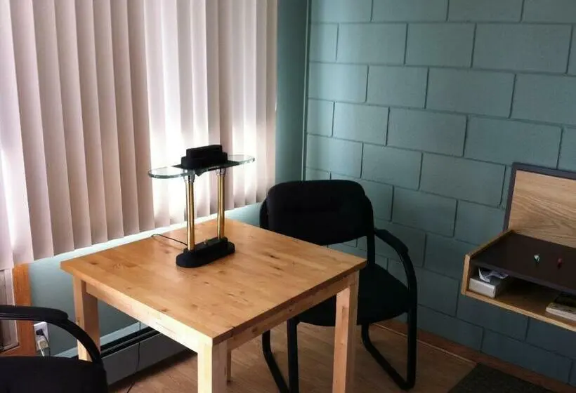 スタンダードシングルルーム, Rest Easy Motel